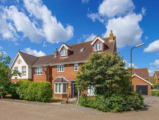 House for sale in Littlecote, West Sussex