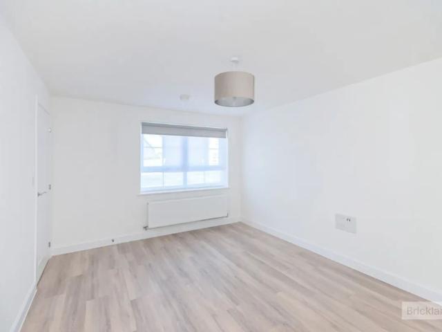 House for rent in Upperton, Eastbourne