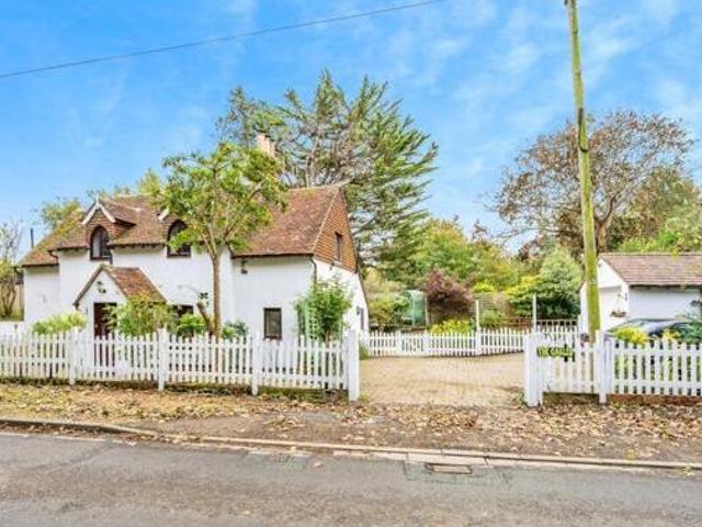 House for sale in Littlecote, West Sussex