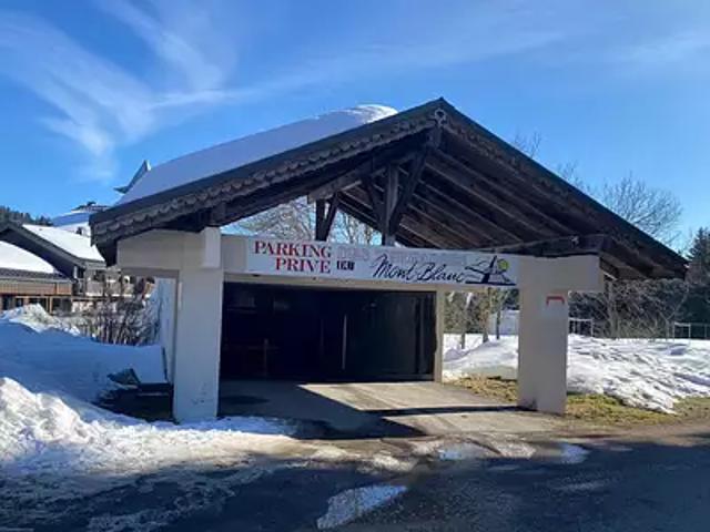 Garage vente à Bonneville, Taninges