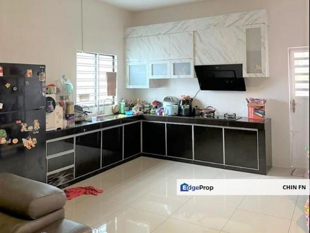 House for sale in Malaka