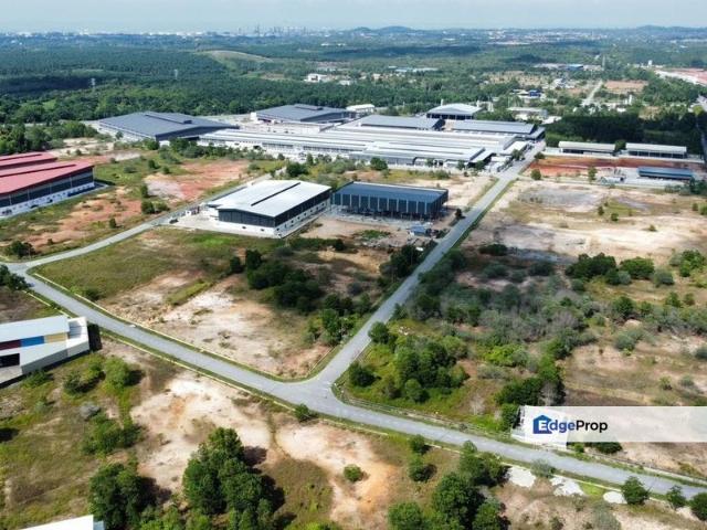 Warehouse for sale in Malaka