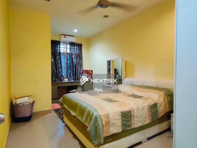 Shop for sale in Johor