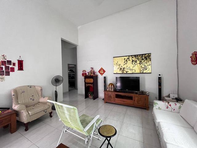 Residential House for sale in Malaka