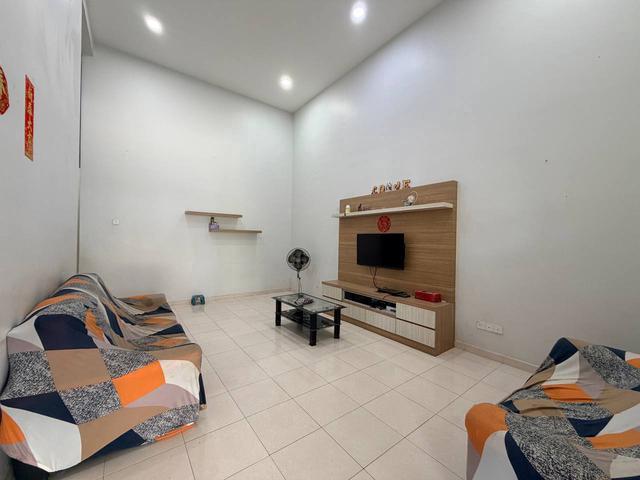 Terraced House for rent in Malaka