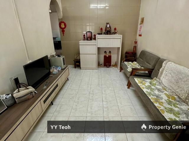 Terraced House for sale in Malaka