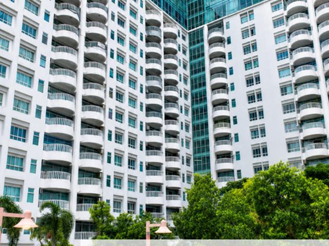 Condominium for sale in Malaka