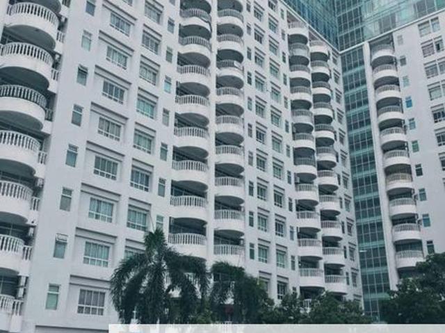 Condominium for sale in Malaka
