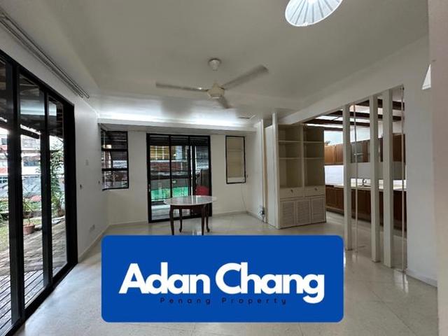 Townhouse for sale in Georgetown, Penang