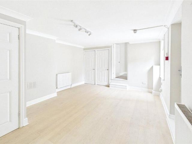 Apartment for rent in Streatham, Greater London