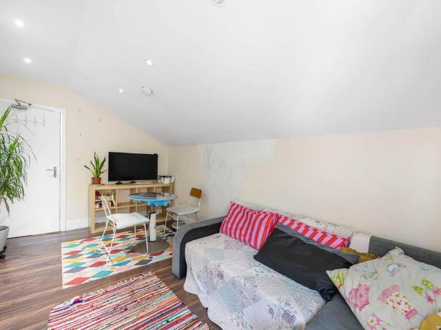 Apartment for rent in London Borough of Lambeth, Greater London
