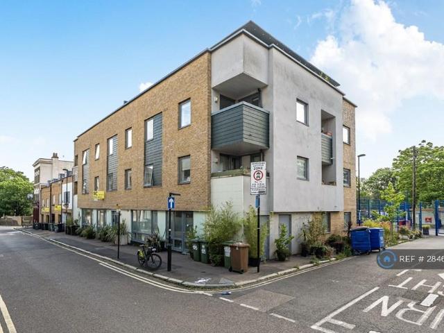 House for rent in London Borough of Lewisham, New Cross