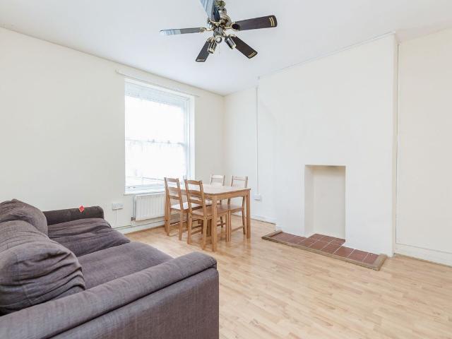 Apartment for rent in London Borough of Lewisham, New Cross