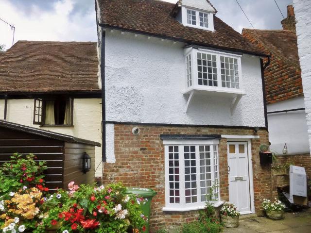 House for rent in Oad Street, Kent