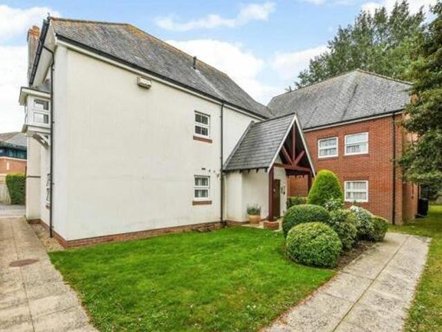 House for sale in Chichester, Littlecote
