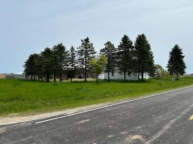 House for sale in Mishicot