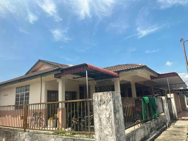 Terraced House for sale in Wellesley, Penang