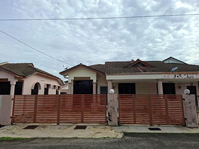 Residential House for sale in Lunas, Kedah