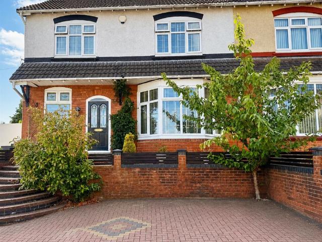 Apartment for rent in Dixons Green, West Midlands