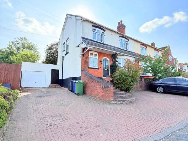 House for rent in Dixons Green, West Midlands
