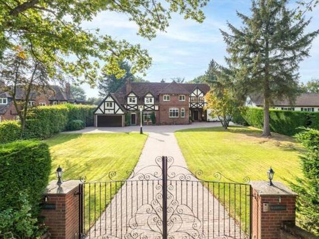 House for sale in Lyons, Greater London