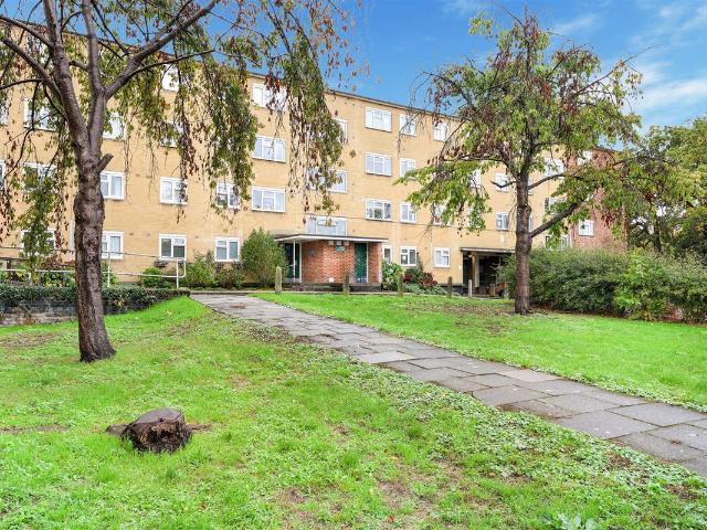 Apartment for rent in The Stow, Harlow