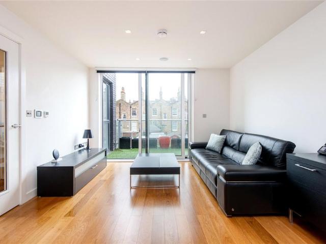 House for rent in Hoxton, Greater London