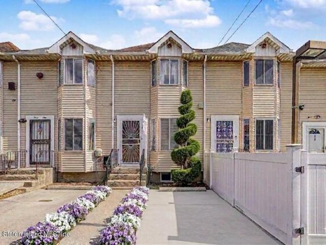 House for sale in Arverne, New York