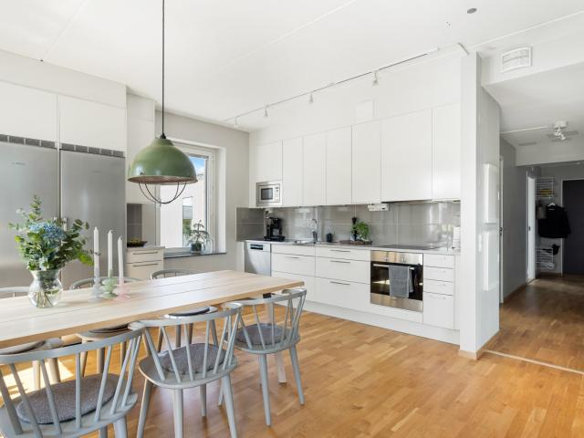 Bostadsrätt till salu i Stockholm, Bromma