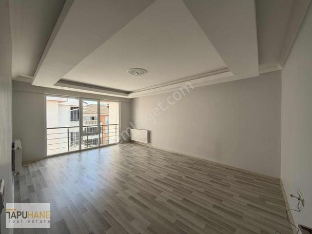Yenimahalle Mahallesi, Hendek içerisinde kiralık mülk