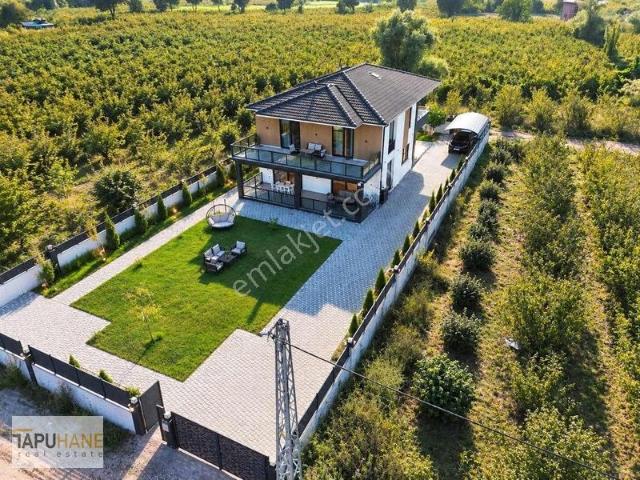 Hendek, Sakarya içerisinde satılık Villa