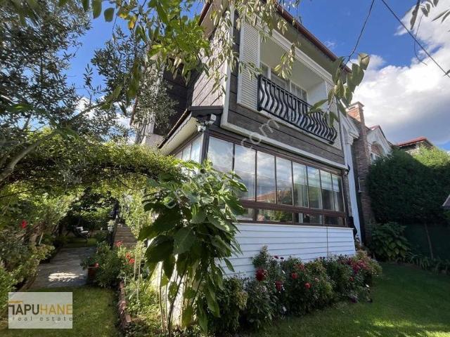 Yeşilköy, Hendek içerisinde satılık Villa