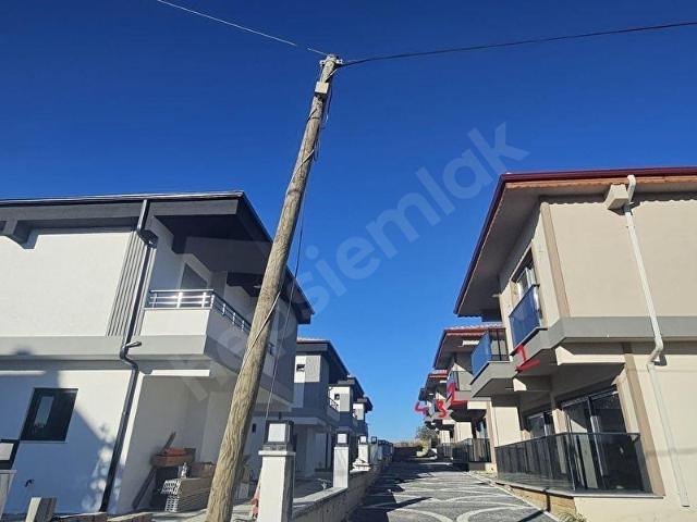 Tekirdağ, Süleymanpaşa içerisinde satılık Villa
