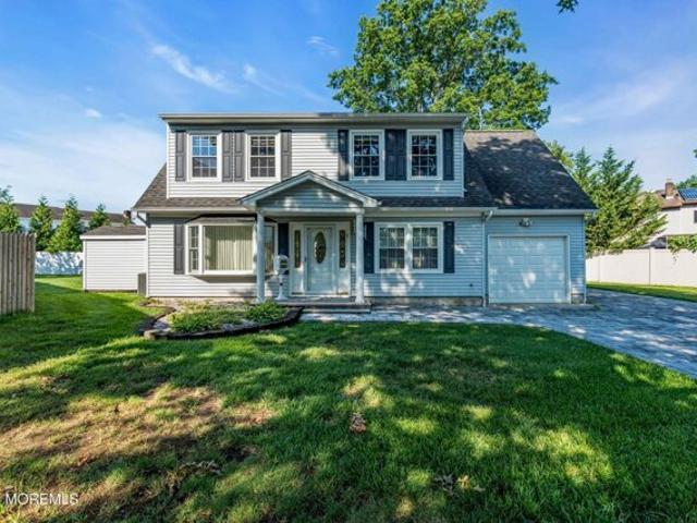 House for sale in Hazlet
