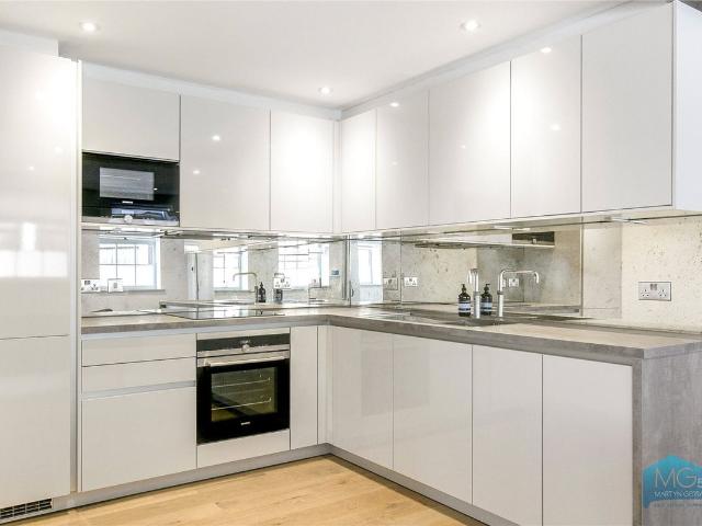 Apartment for rent in Crouch End, Isle Of Man