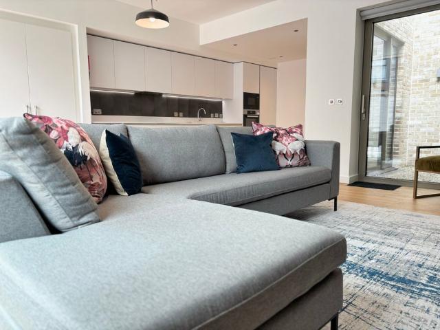 Townhouse to rent in Bluebell, North Tipperary