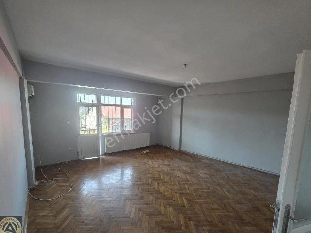 Sariyer, İstanbul içerisinde kiralık mülk