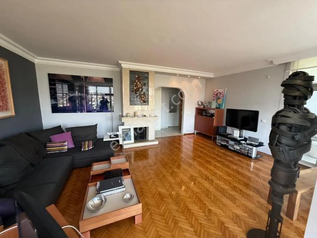 Tarabya Mahallesi, Sarıyer içerisinde kiralık mülk