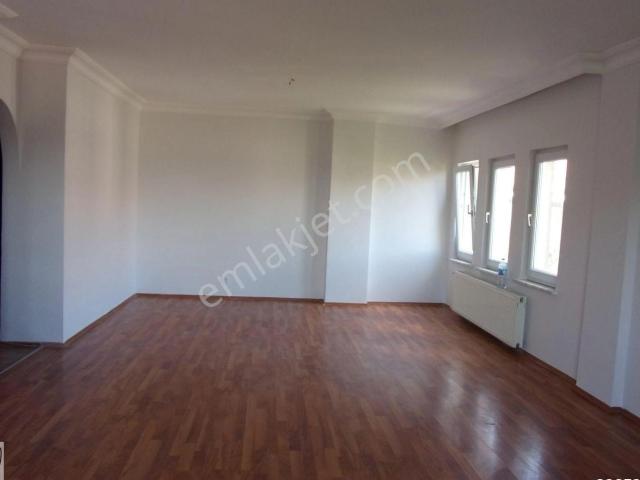 Sariyer, İstanbul içerisinde kiralık mülk