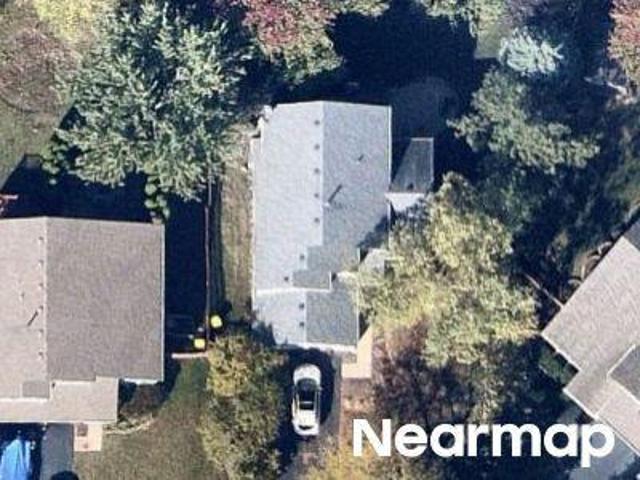 House for sale in Mchenry, Illinois