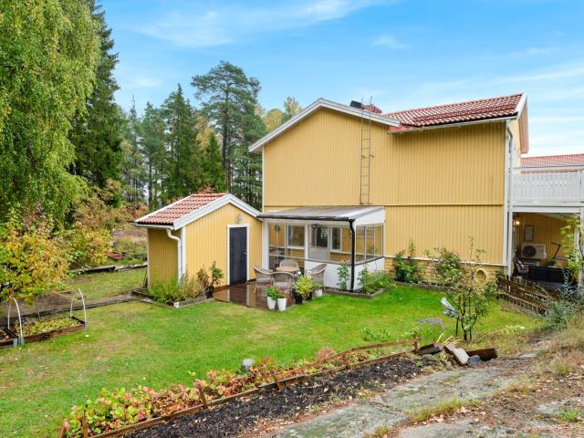 Bostadsrätt till salu i Botkyrka, Stockholm