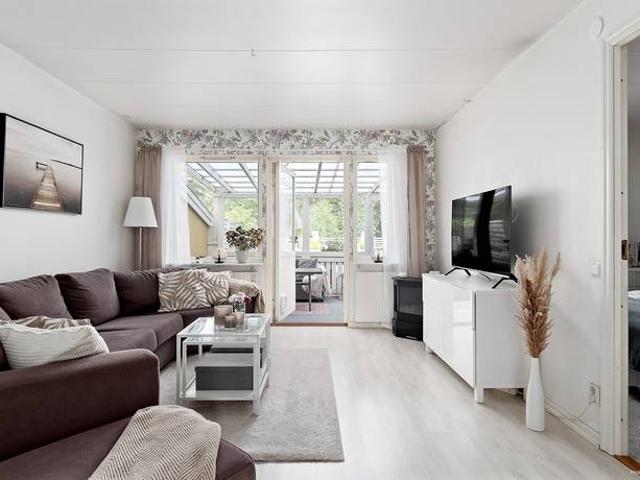 Villa till salu i Bro, Stockholm