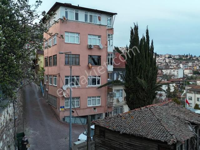 İzmit, Kocaeli içerisinde satılık mülk