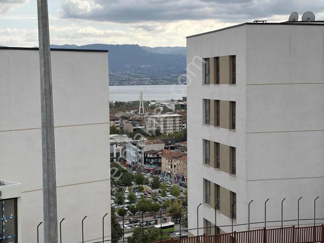 İzmit, Kocaeli içerisinde satılık mülk