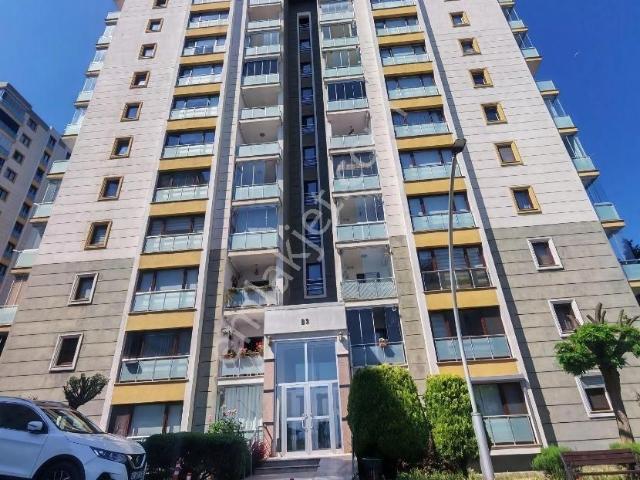 İzmit, Kocaeli içerisinde satılık mülk