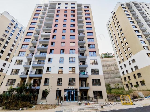İzmit, Kocaeli içerisinde satılık mülk