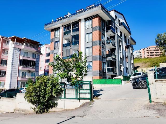 İzmit, Kocaeli içerisinde satılık mülk