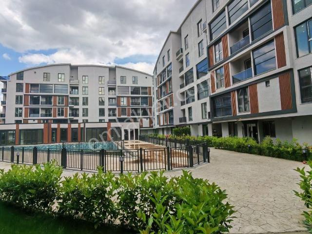 İzmit, Kocaeli içerisinde kiralık mülk