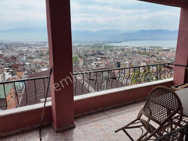 İzmit, Kocaeli içerisinde satılık Villa