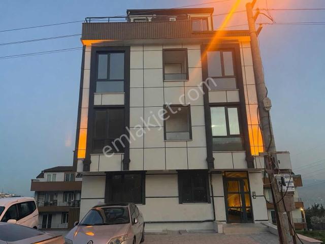 İzmit, Kocaeli içerisinde satılık mülk